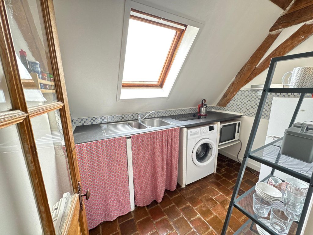 APPARTEMENT T2 A LOUER - LILLE vieux Lille - 30.13 m2 - 945 &euro; charges comprises par mois