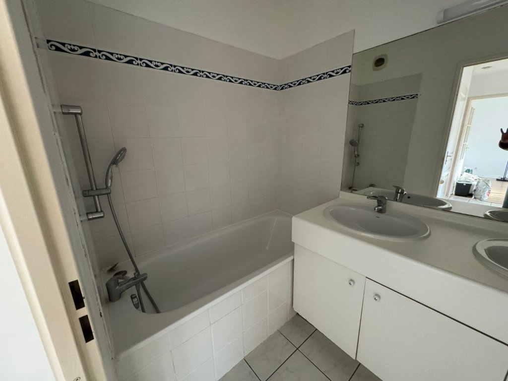 APPARTEMENT T2 A LOUER - MARCQ EN BAROEUL - 45.98 m2 - 790�&euro; charges comprises par mois