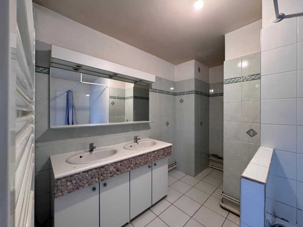 APPARTEMENT T2 A VENDRE - LA MADELEINE - 53.53 m2 - 169�900�&euro;