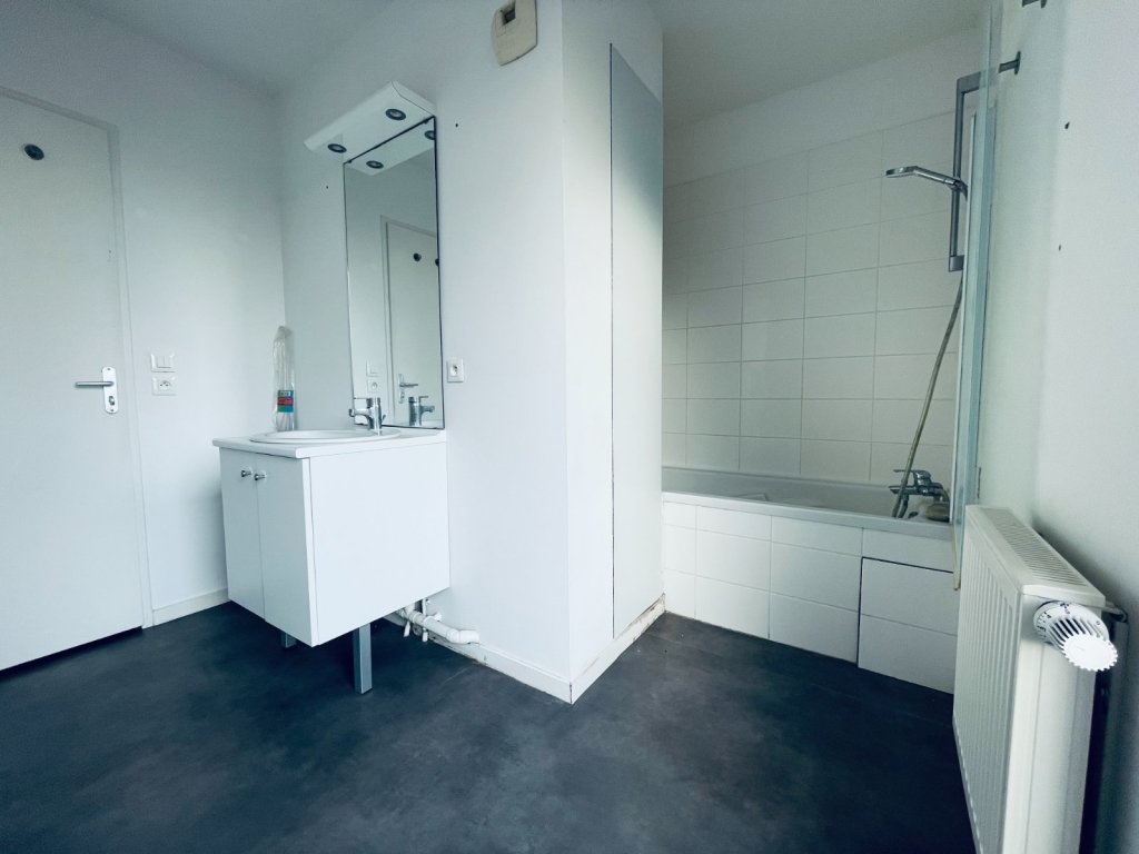 APPARTEMENT T2 A VENDRE - LILLE - 45 m2 - 149�000�&euro;