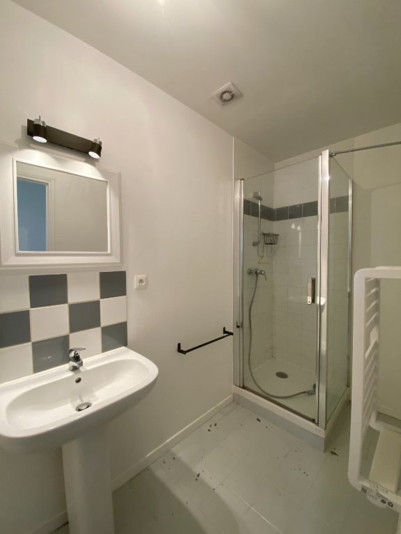 APPARTEMENT T3 A LOUER - MARCQ EN BAROEUL - 70.3 m2 - 950 &euro; charges comprises par mois