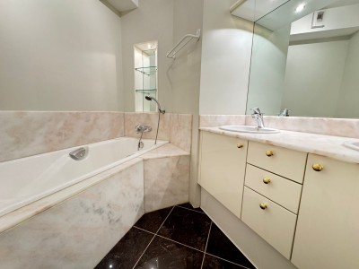appartement de standing - MOUVAUX SAINT GERMAIN - 102.32 m2 - LOUÉ