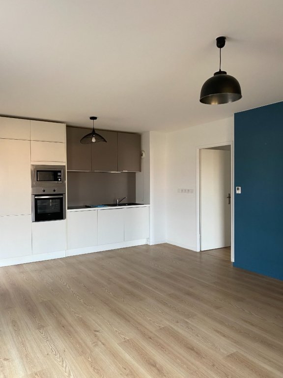 APPARTEMENT T3 A LOUER - TOURCOING - 60 m2 - 801 &euro; charges comprises par mois