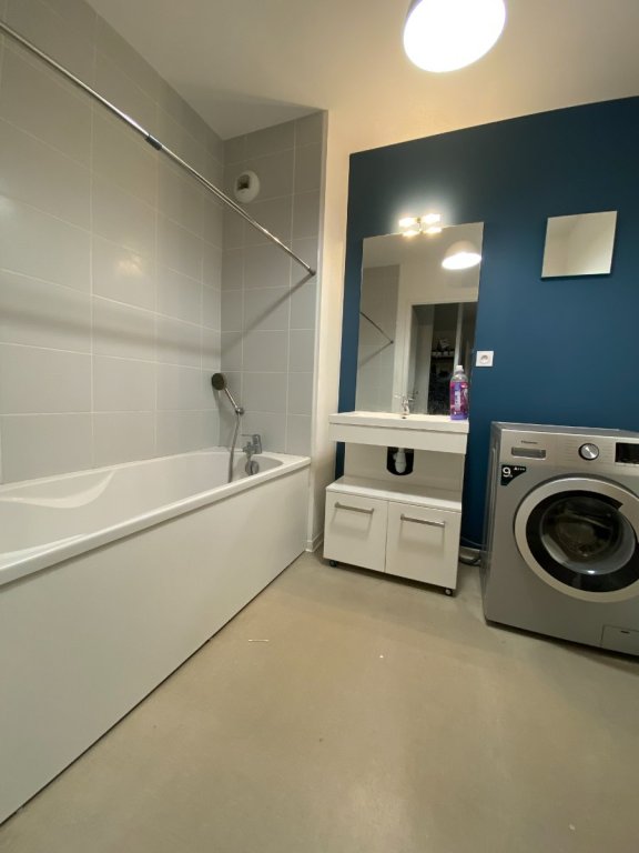 APPARTEMENT T3 A LOUER - TOURCOING - 60 m2 - 801 &euro; charges comprises par mois