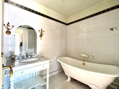 APPARTEMENT T3 - LA MADELEINE - 73 m2 - 235000€