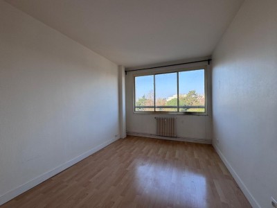 T3 AU PIED DU TRAM ST MAUR A VENDRE - LA MADELEINE - 82 m2 - 245000€