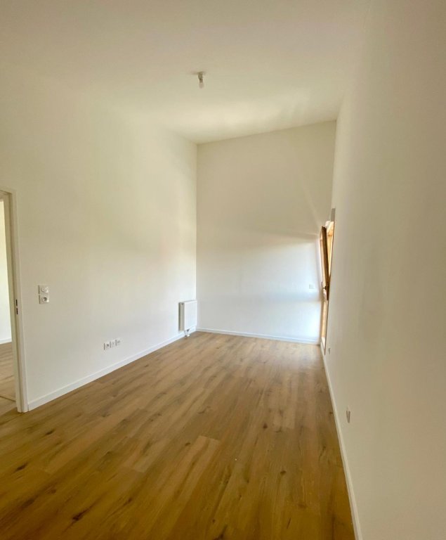 APPARTEMENT T3 A VENDRE - QUESNOY SUR DEULE - 70 m2 - 260 000 &euro;