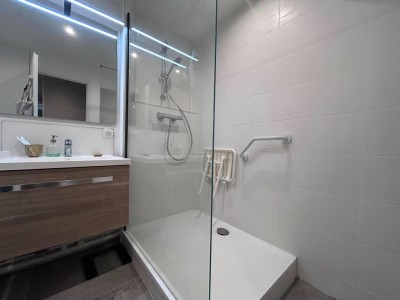 APPARTEMENT T4 A VENDRE - LA MADELEINE BOTANIQUE-ROMARIN - 104.16 m2 - 378000€