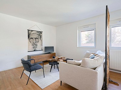 APPARTEMENT T4 - LA MADELEINE TOUS COMMERCES - 104 m2 - 384000€