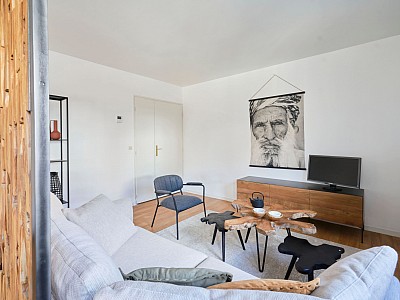 APPARTEMENT T4 - LA MADELEINE TOUS COMMERCES - 104 m2 - 384000€