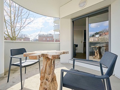 APPARTEMENT T4 - LA MADELEINE TOUS COMMERCES - 104 m2 - 384000€