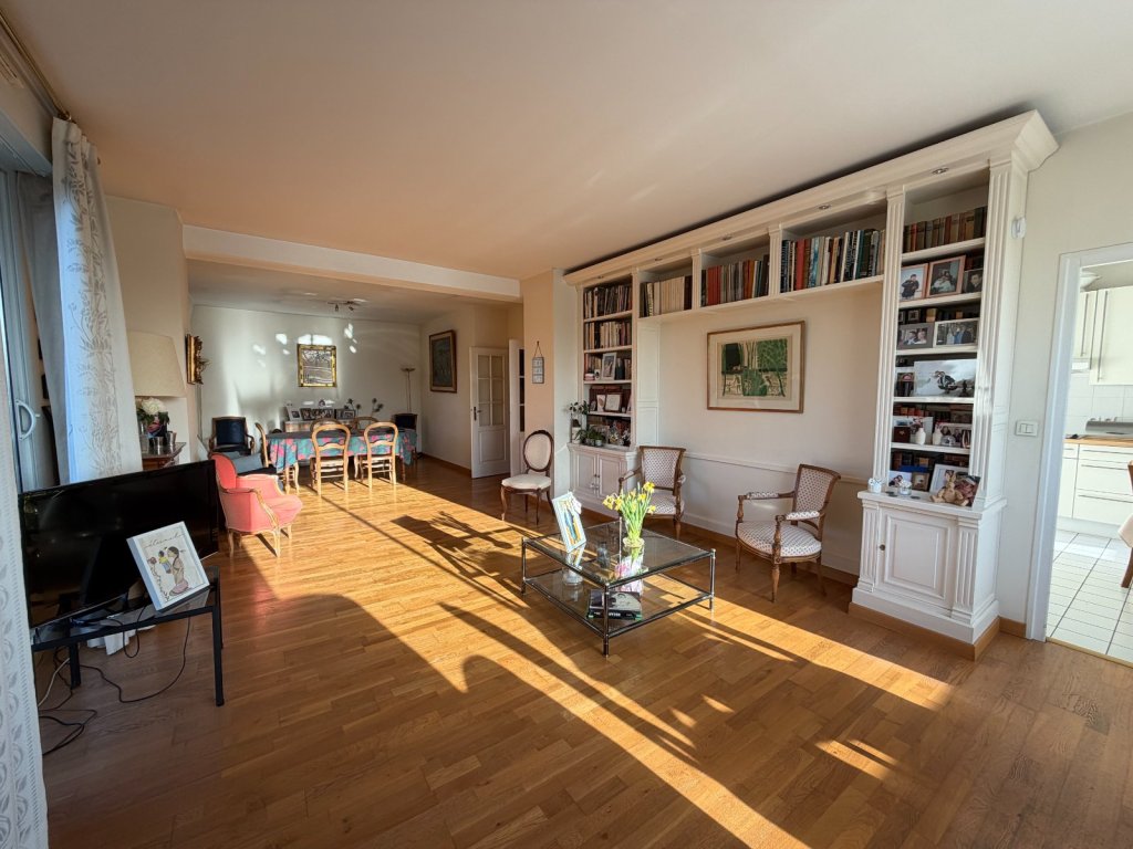 APPARTEMENT T4 A VENDRE - MOUVAUX - 126 m2 - 525�000�&euro;